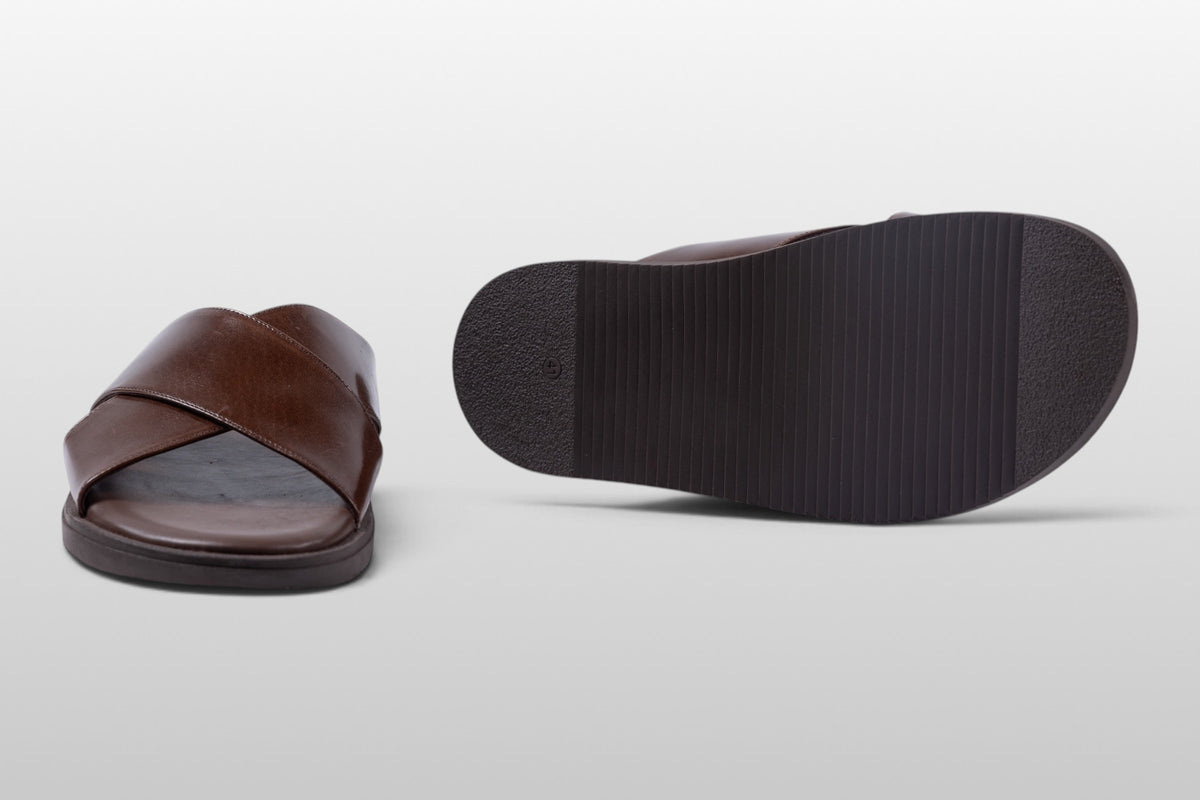 Zeli Sorrento Donkerbruine Leren Sandalen met Kruisbanden