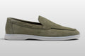 Mocassini Zeli Capri in camoscio verde kaki con suola bianca