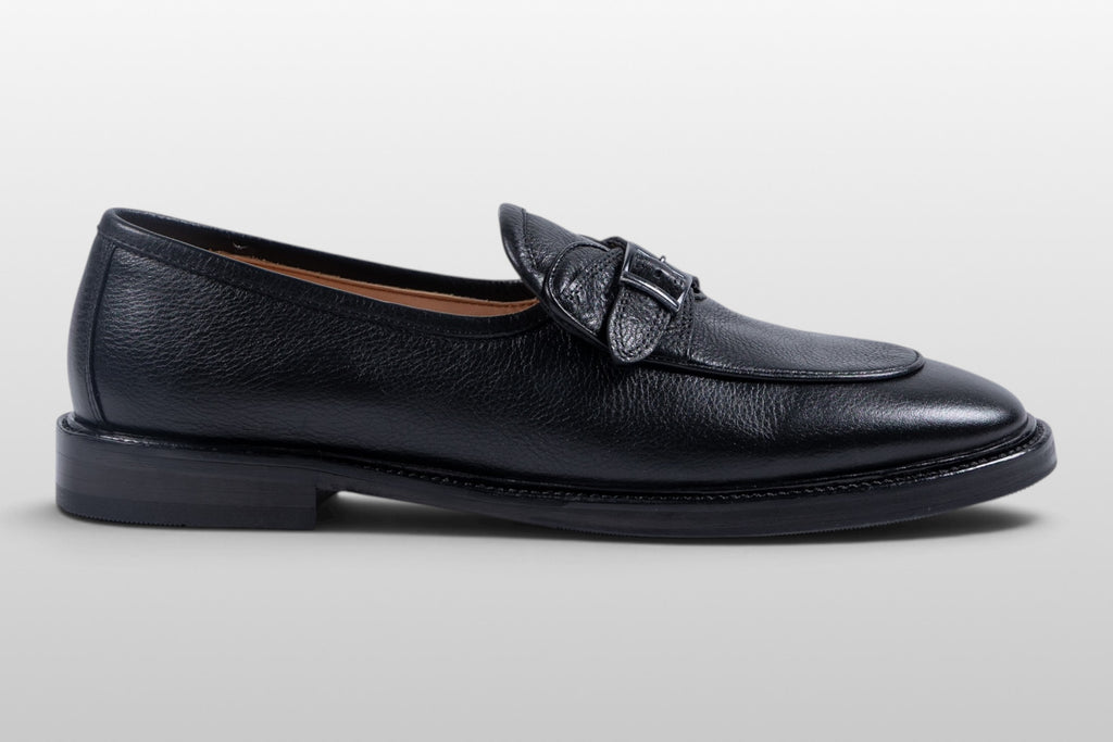 Zeli Milano Zapatos de cuero negros con hebillas tipo kilt