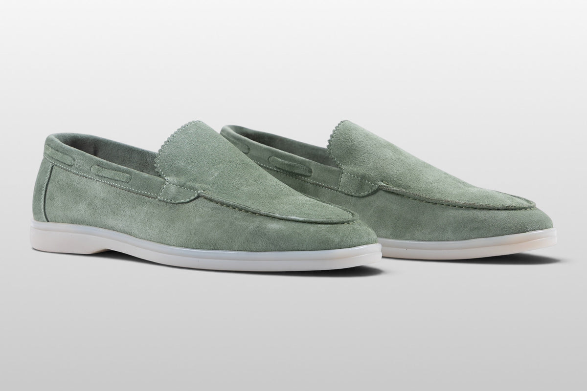 Zeli Capri Saliegroene Suède Loafers met Witte Zool