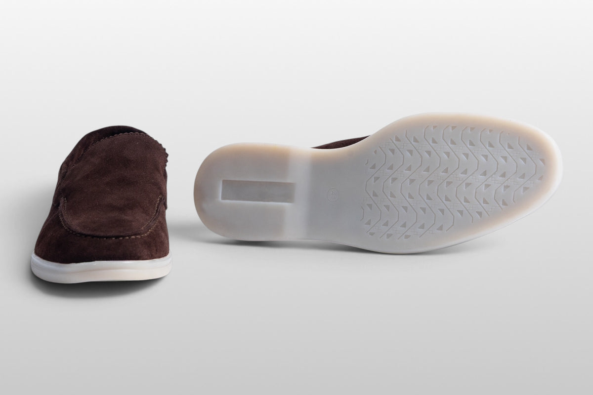 Zeli Capri Donkerbruine Suède Loafers met Witte Zool