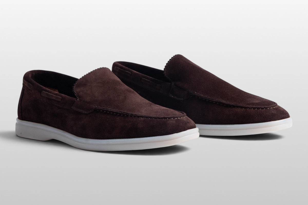 Zeli Capri Donkerbruine Suède Loafers met Witte Zool