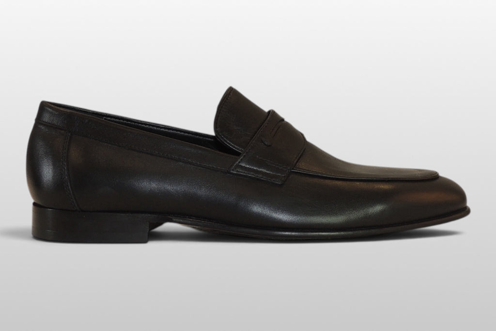Chaussure en cuir noir Zeli