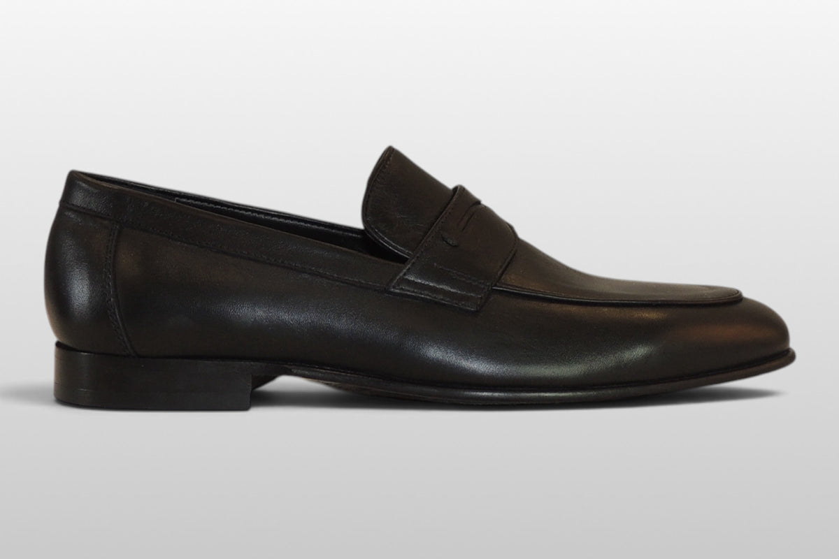 Scarpa in pelle nera Zeli