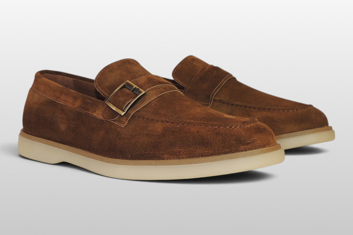 Scarpa Zeli in suede color cannella