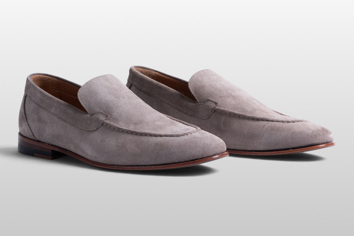 Zeli Siena Klassische graue Wildleder-Schlupfschuhe